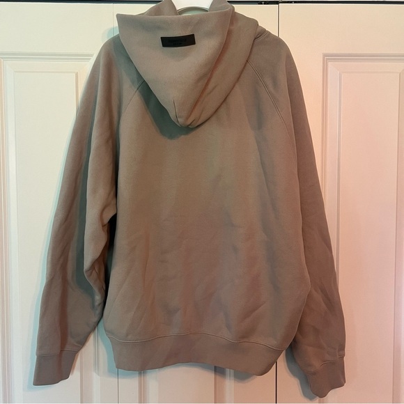 Essentials Fear of God men’s hoodie. Size Large. - Picture 7 of 8